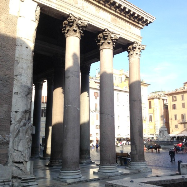 Pantheon-columns