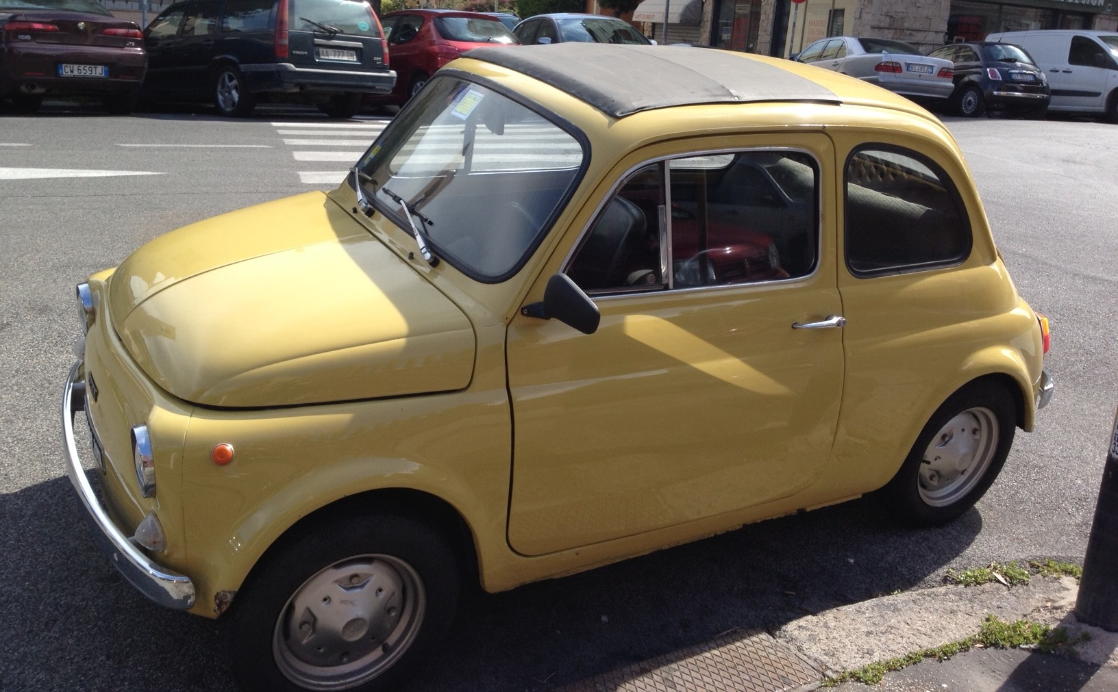 Fiat 500 Yellow