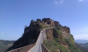 Civita di Bagnoregio - On the pedestrian bridge